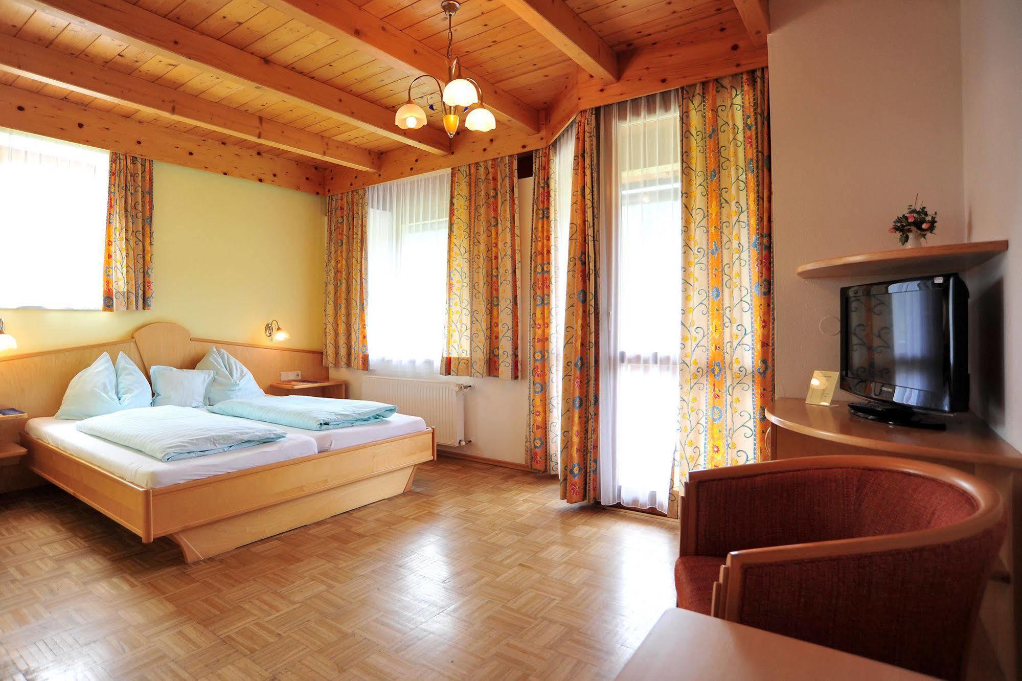 Hotel Naggler Weißbriach Kültér fotó